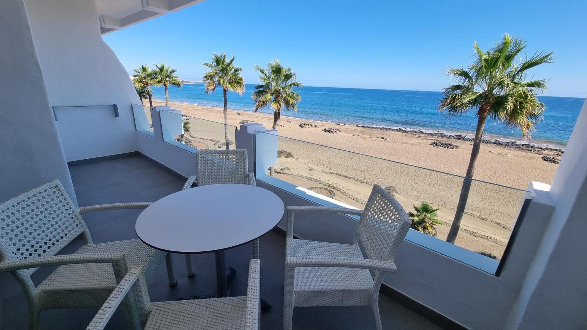 Costa Luz Beach Apartments Puerto del Carmen  Bagian luar foto